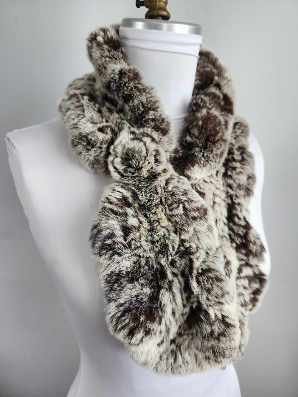 Real Rex Rabbit Fur Knitted Spiral Ruffle Scarf • Frosted Brown & Cream • 35"